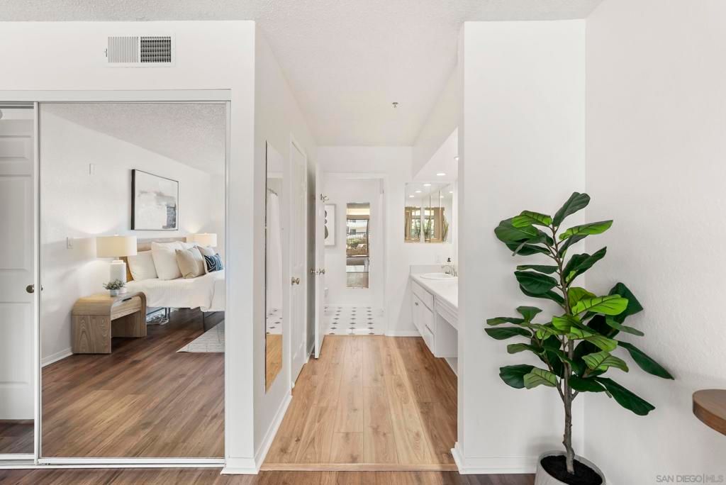 Image 20 of property listing at 5745 Friars Rd 81, San Diego, CA 92110