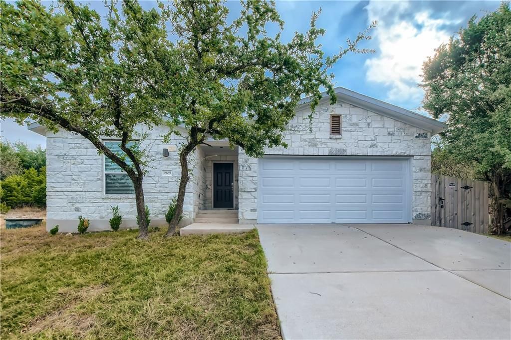 2909 American DR, Lago Vista, TX 78645