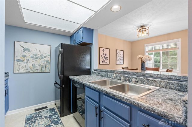 1156 Bay Harbour Circle, Dayton, OH 45458