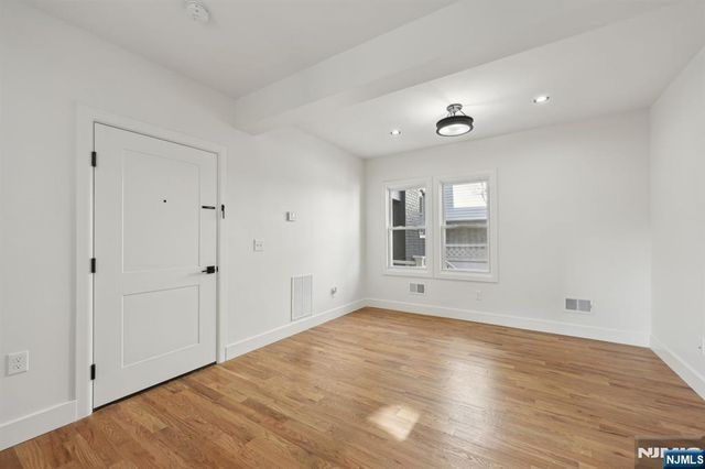 135 Forest Street 2R, Montclair, NJ 07042
