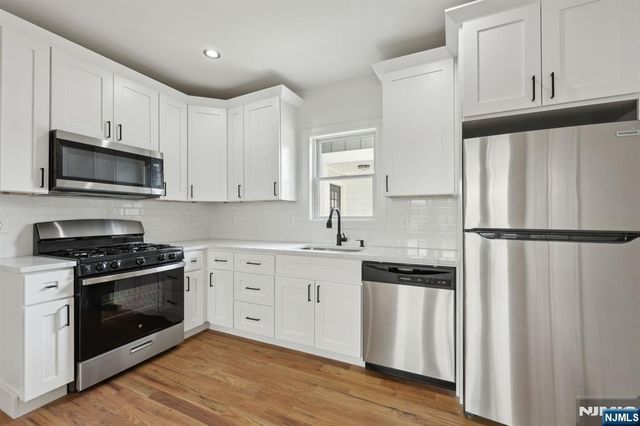135 Forest Street 2R, Montclair, NJ 07042
