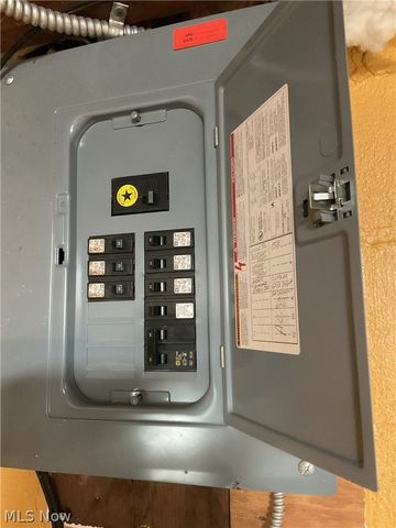 19409 Cherokee Avenue, Cleveland, OH 44119