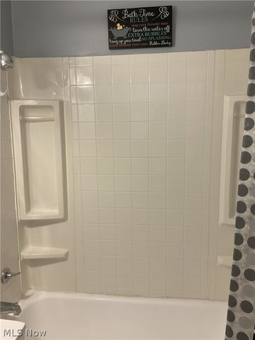 19409 Cherokee Avenue, Cleveland, OH 44119