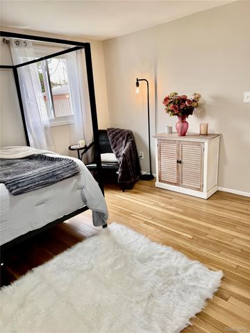 18499 Kesh Street, Southfield, MI 48076