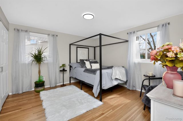 18499 Kesh Street, Southfield, MI 48076