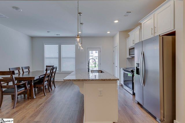 71 Mardale Lane, Greenville, SC 29609