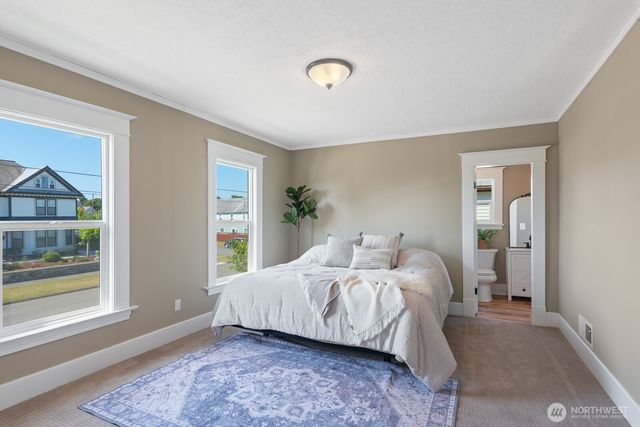 1118 4th Street, Anacortes, WA 98221