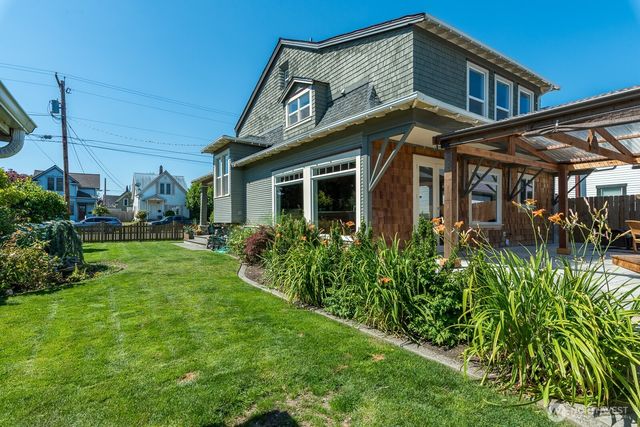 1118 4th Street, Anacortes, WA 98221