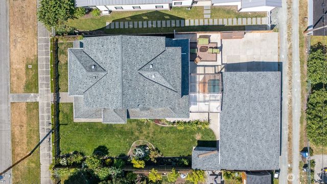 1118 4th Street, Anacortes, WA 98221