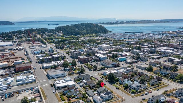 1118 4th Street, Anacortes, WA 98221
