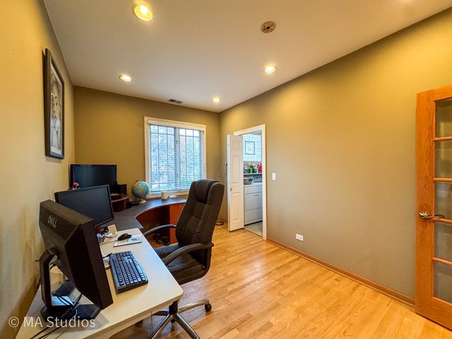 9237 Mason Avenue, Morton Grove, IL 60053