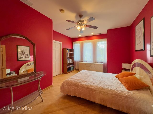 9237 Mason Avenue, Morton Grove, IL 60053