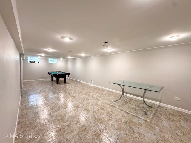 9237 Mason Avenue, Morton Grove, IL 60053