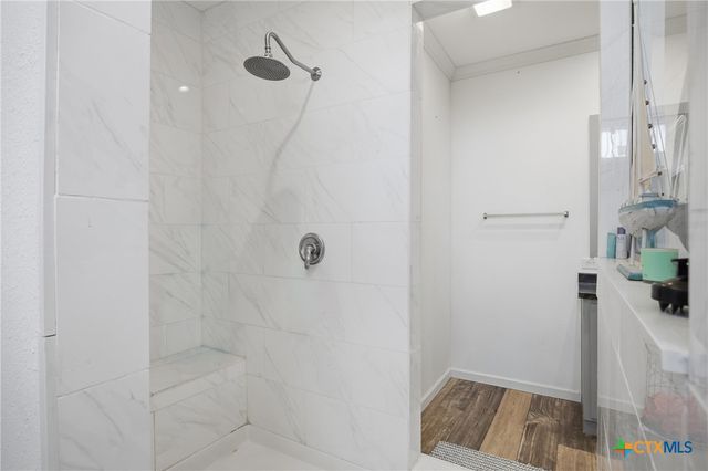 653 County Road 390, Gonzales, TX 78629