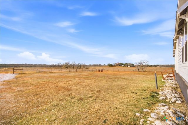 653 County Road 390, Gonzales, TX 78629