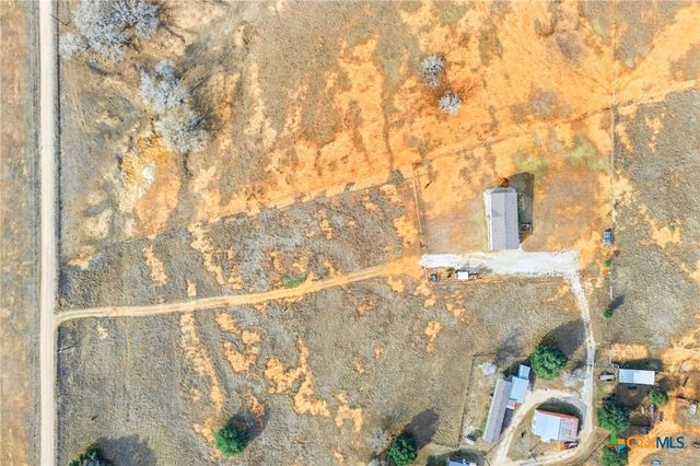 653 County Road 390, Gonzales, TX 78629