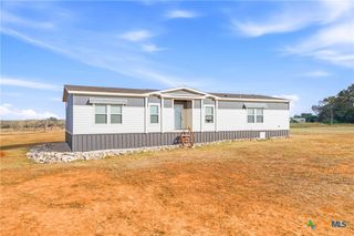 653 County Road 390, Gonzales, TX 78629