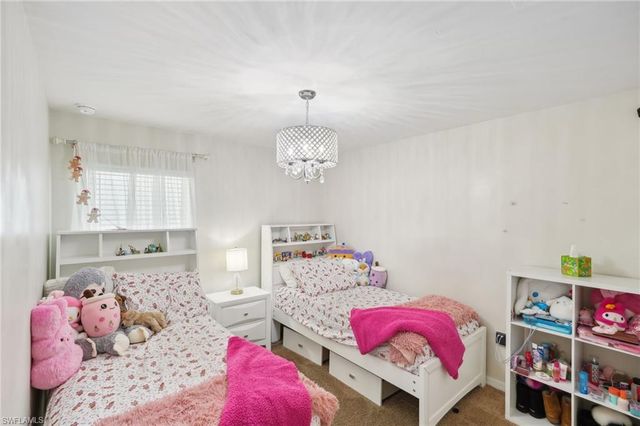 3306 Acapulco CIR, Cape Coral, FL 33909