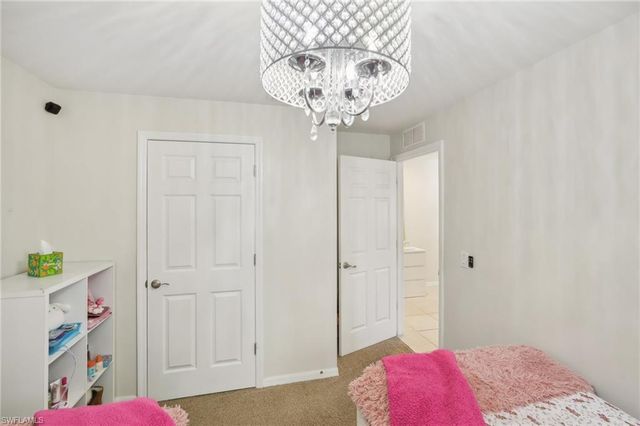 3306 Acapulco CIR, Cape Coral, FL 33909