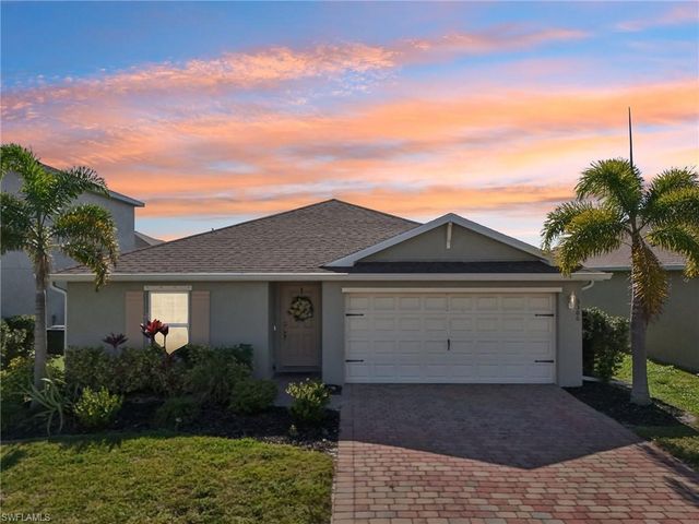 3306 Acapulco CIR, Cape Coral, FL 33909