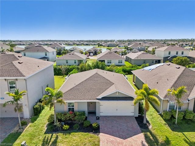 3306 Acapulco CIR, Cape Coral, FL 33909