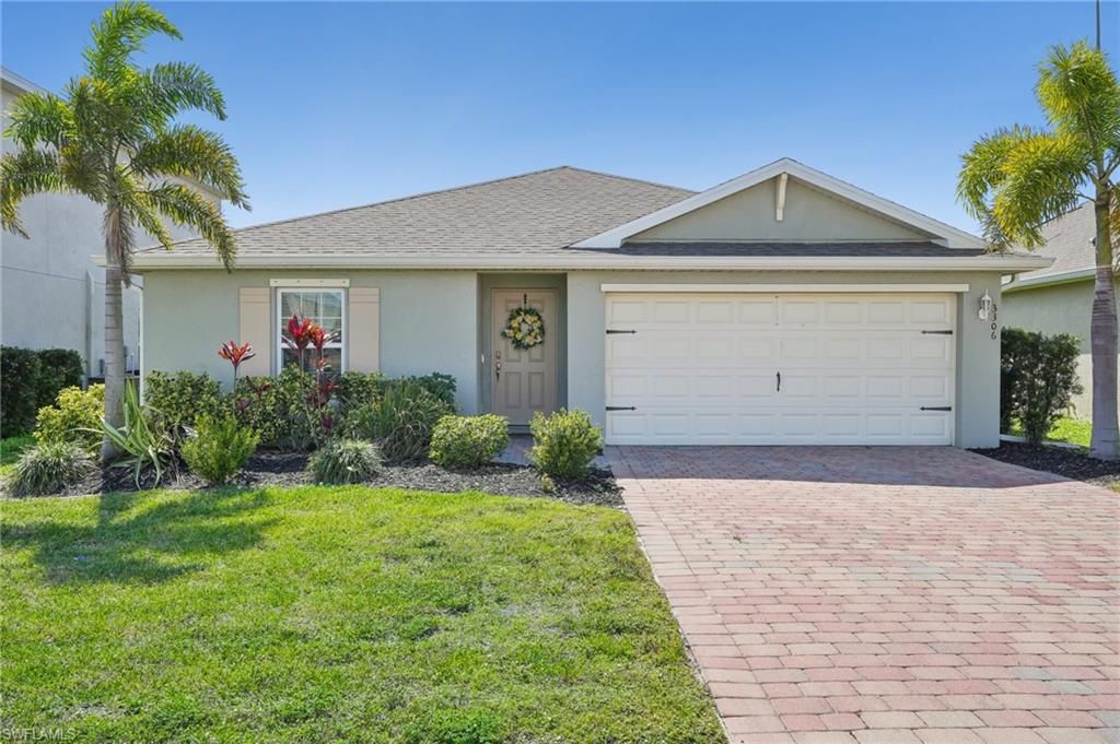 3306 Acapulco CIR, Cape Coral, FL 33909