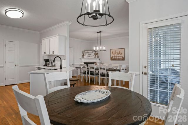 2925 24th Street Drive NE, Hickory, NC 28601