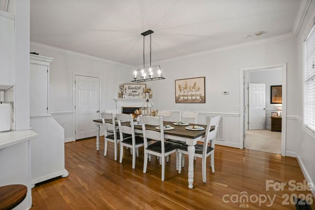 2925 24th Street Drive NE, Hickory, NC 28601