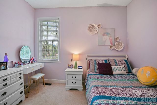 2925 24th Street Drive NE, Hickory, NC 28601