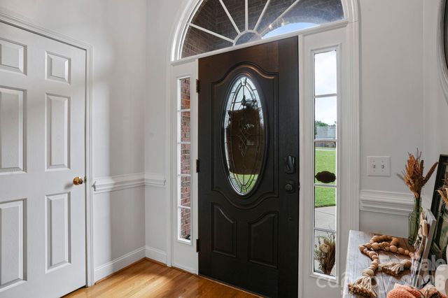 2925 24th Street Drive NE, Hickory, NC 28601