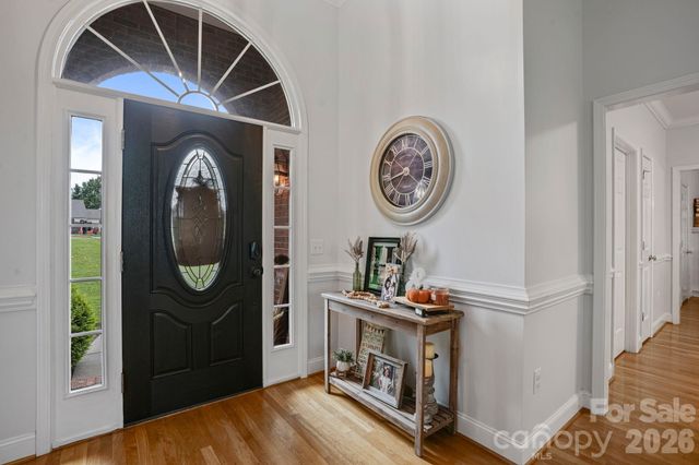 2925 24th Street Drive NE, Hickory, NC 28601