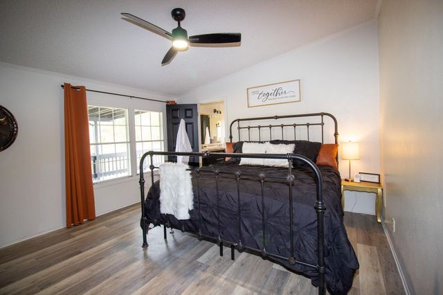 42857 Henson Road, Hempstead, TX 77445