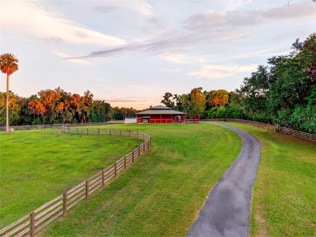 7000 NW HWY 320, Micanopy, FL 32667