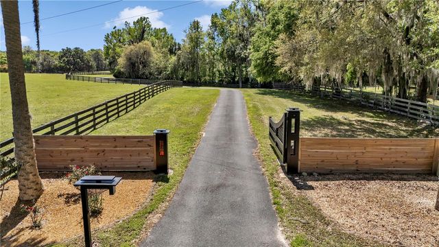 7000 NW HWY 320, Micanopy, FL 32667