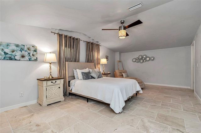 7000 NW HWY 320, Micanopy, FL 32667