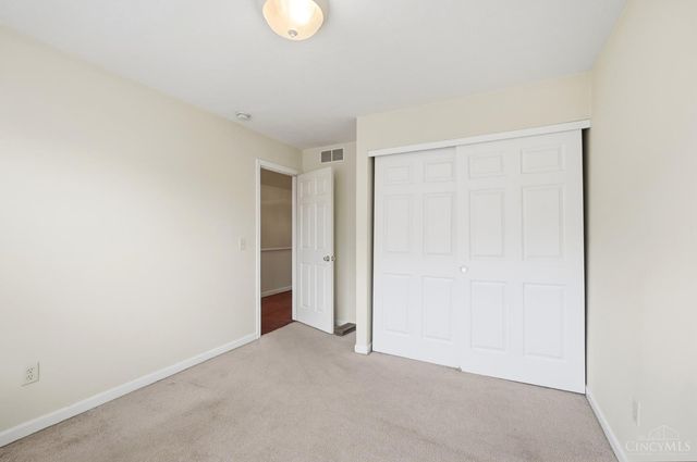 2419 Nova Avenue, Cincinnati, OH 45238