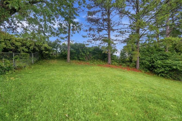 2419 Nova Avenue, Cincinnati, OH 45238