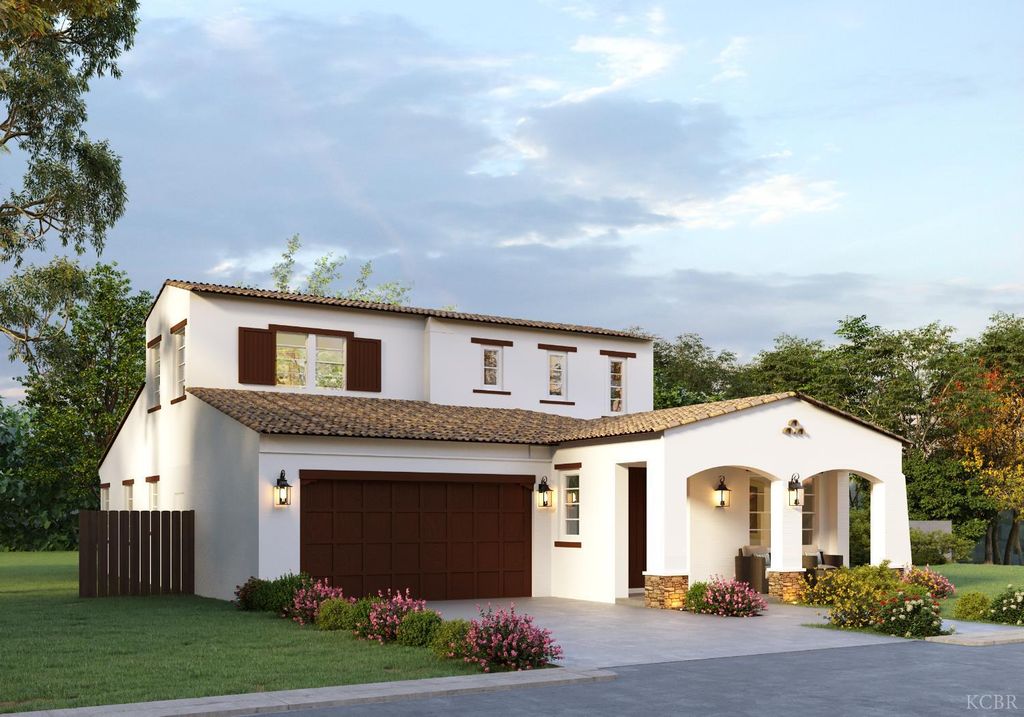 147 N Falcon Avenue, Hanford, CA 93230