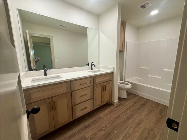 670 County Road 44050, Powderly, TX 75473