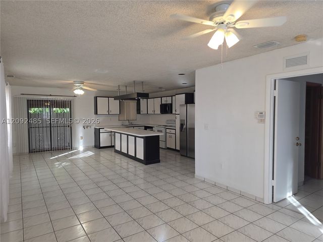 2232 SW 13th St, Miami, FL 33145