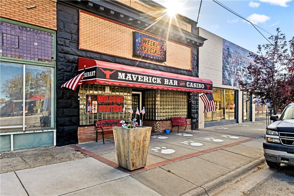 114 Main Street, Roundup, MT 59072 photo 2