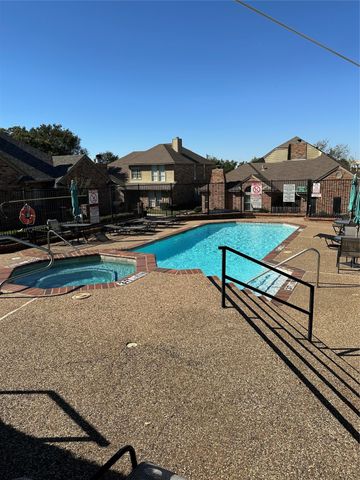 1220 Woodland Park Drive, Hurst, TX 76053