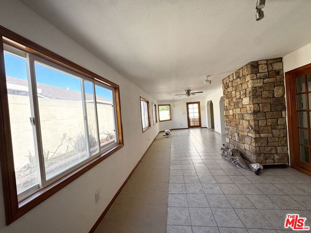 2180 Glenwood Avenue, Hemet, CA 92545