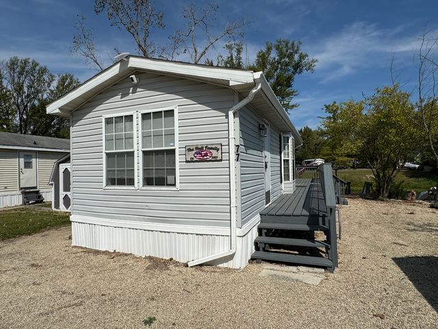 77 Dinosaur Road, Wilmington, IL 60481