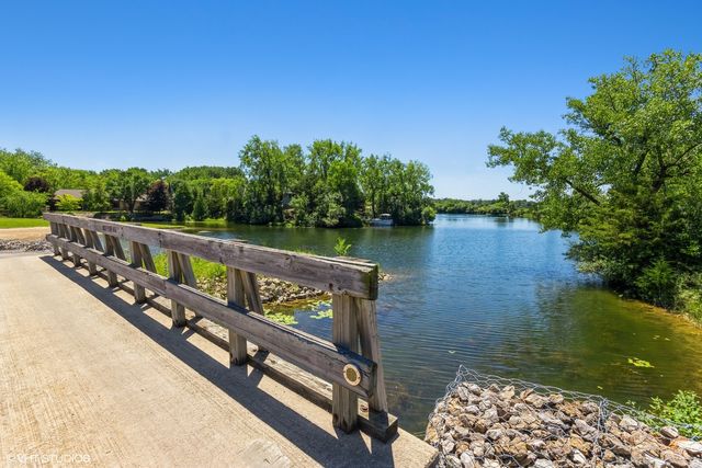 77 Dinosaur Road, Wilmington, IL 60481