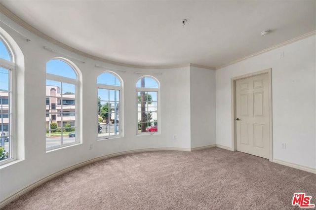 4832 Whitsett Avenue 202, Valley Village, CA 91607