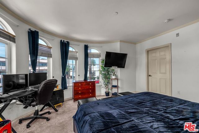 4832 Whitsett Avenue 202, Valley Village, CA 91607
