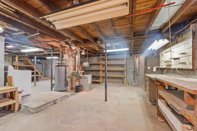 2079 Wellington Road, Manchester, NH 03104