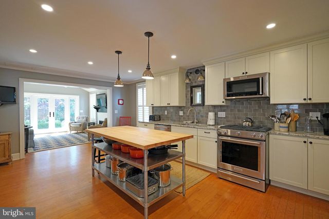 228 2ND ST, Lewes, DE 19958