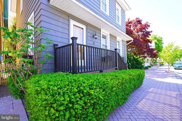 228 2ND ST, Lewes, DE 19958